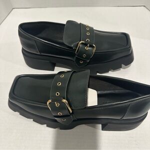 Charles & Keith NWOT in box. Size 40 green chunky loafers.